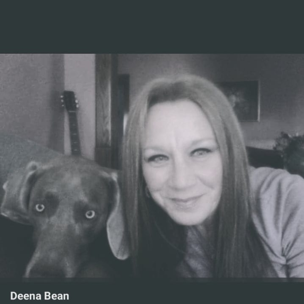 Meet your Posher, Deena